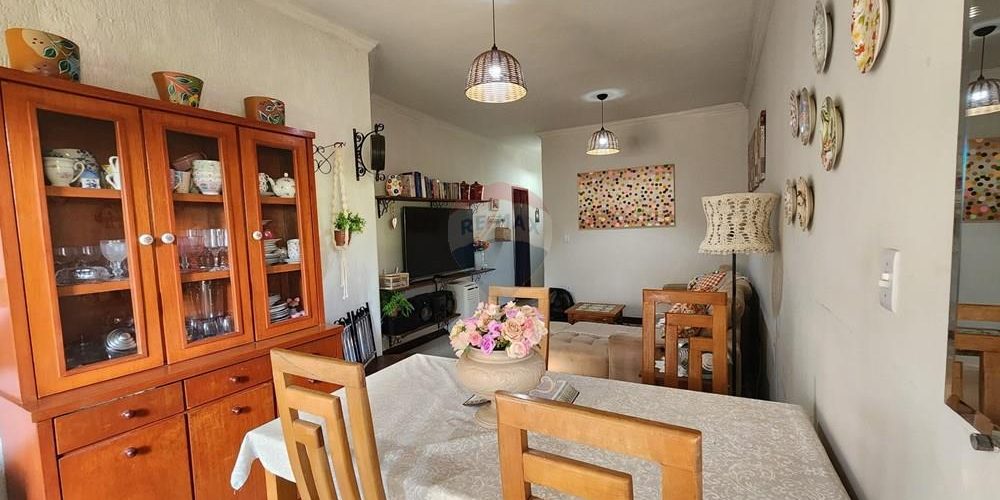 L_0af63cb2-2800-43f8-a674-a19b48e25060