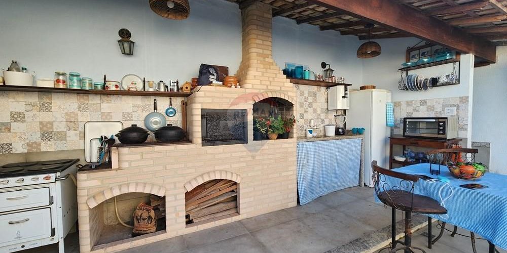 L_eb27f68e-91cb-4409-8543-993814ad4fea